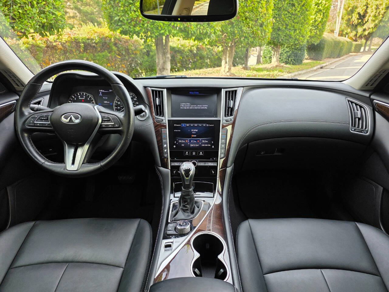 Used 2018 INFINITI Q50 Luxe w/ Essential Package (3.0T Luxe) image 13