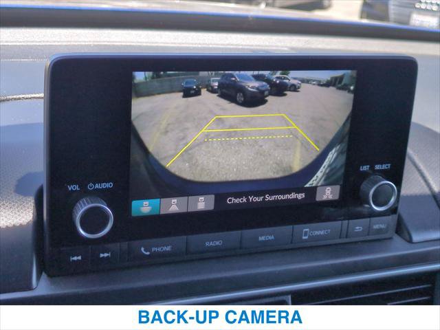 Certified 2025 Honda Pilot Sport image 18