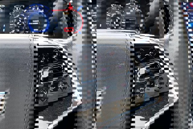 Used 2016 Cadillac Escalade Platinum image 18