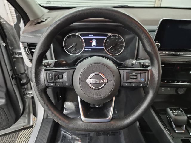 Used 2022 Nissan Rogue SV image 23