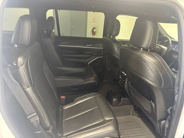 Used 2024 Jeep Grand Cherokee L Limited w/ Luxury Tech Group II RWD image 26