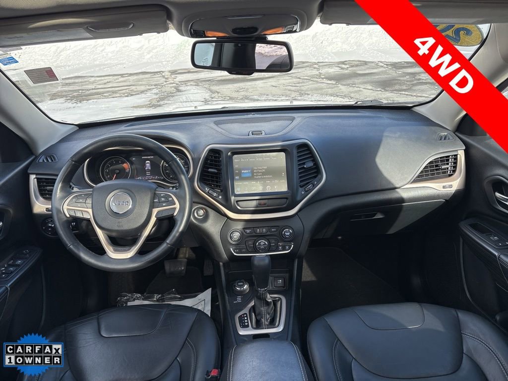 Used 2016 Jeep Cherokee Limited image 12