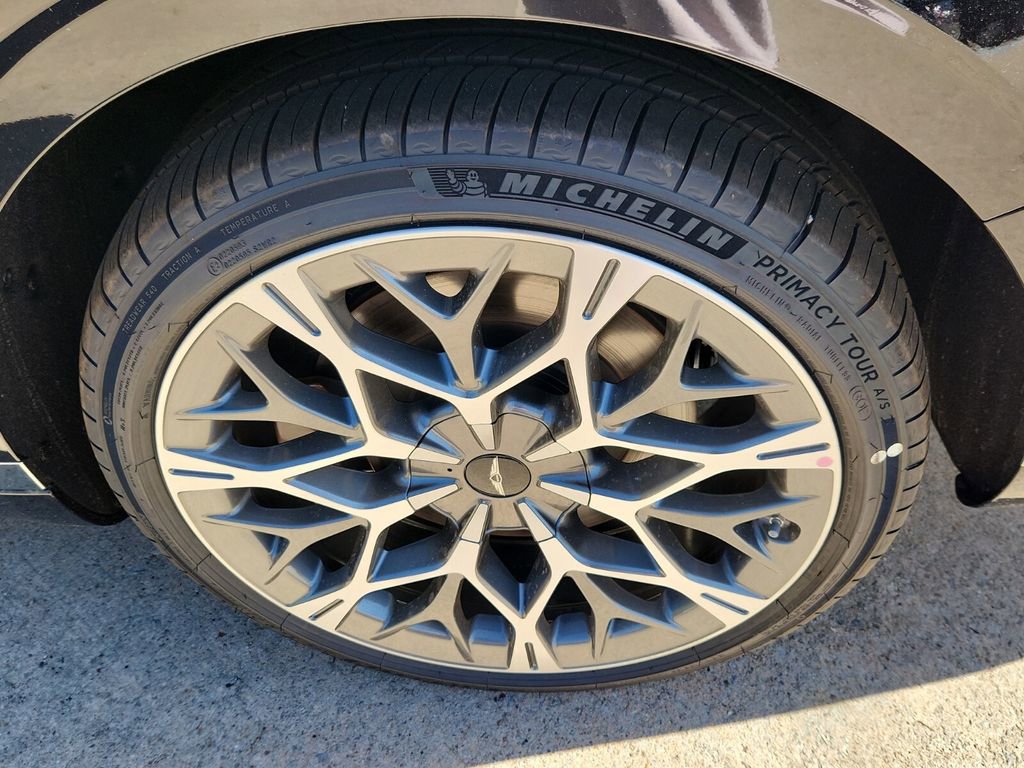 New 2026 Genesis G90 3.5T image 5