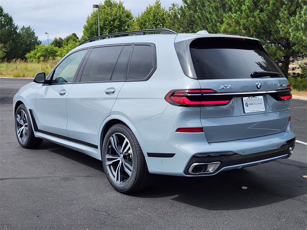 New 2026 BMW X7 xDrive40i image 3