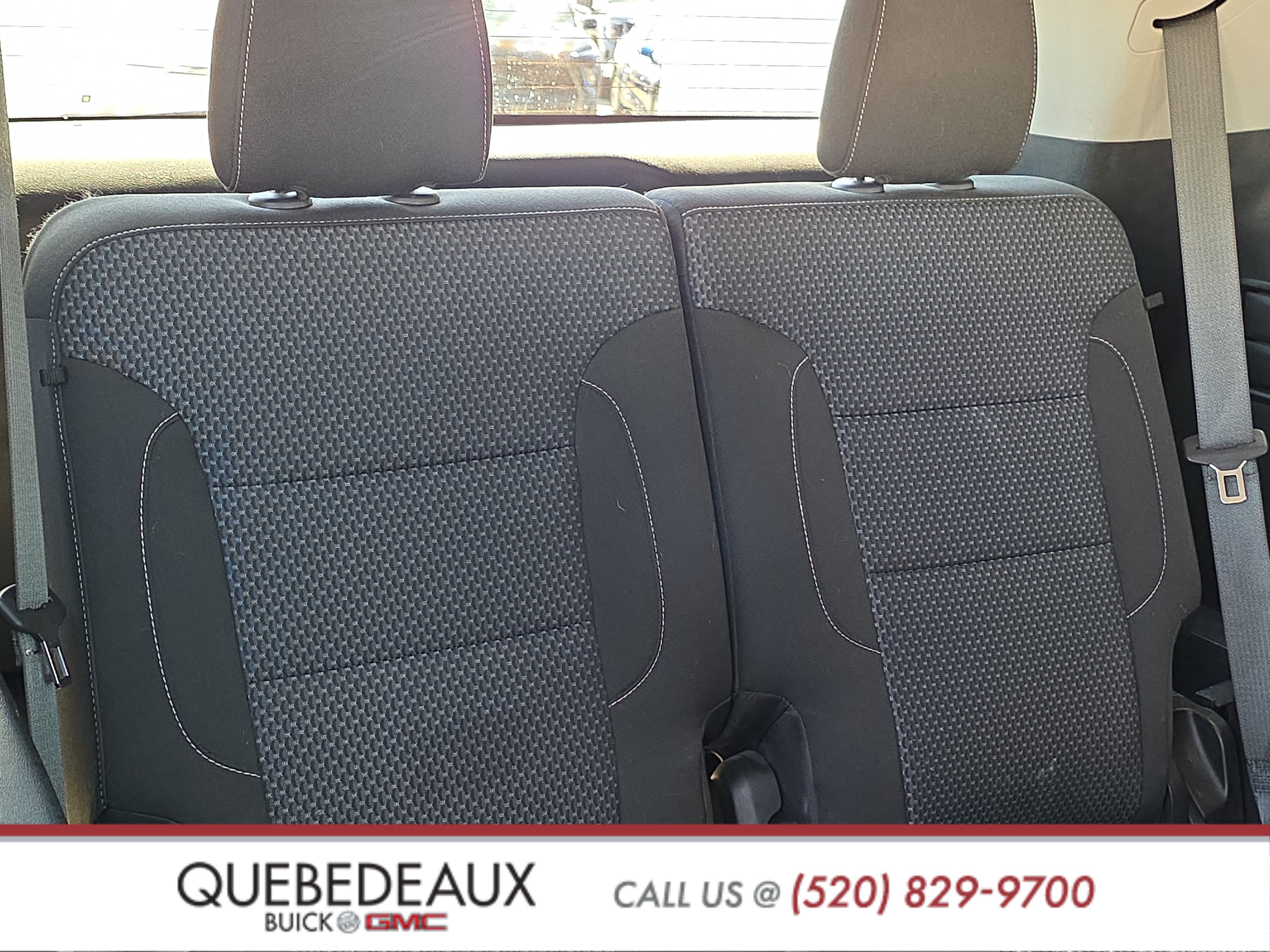 Used 2020 GMC Acadia SLE w/ LPO, Black Accent Package FWD image 26