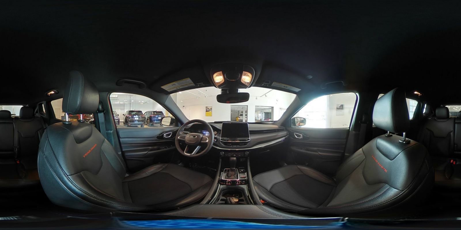 Used 2025 Jeep Compass Trailhawk AWD/4WD image 42