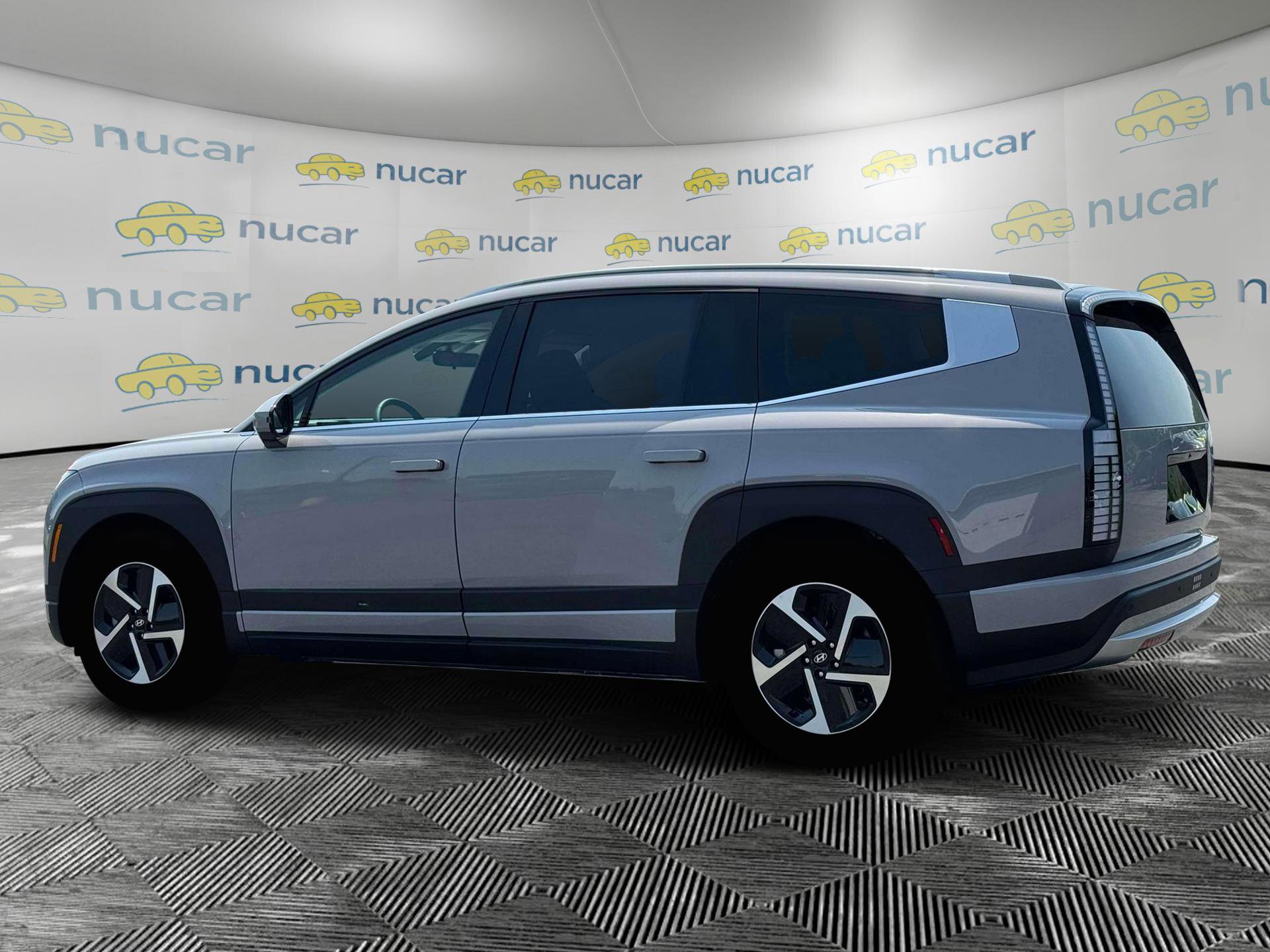 New 2026 Hyundai Ioniq 9 SE AWD/4WD image 4