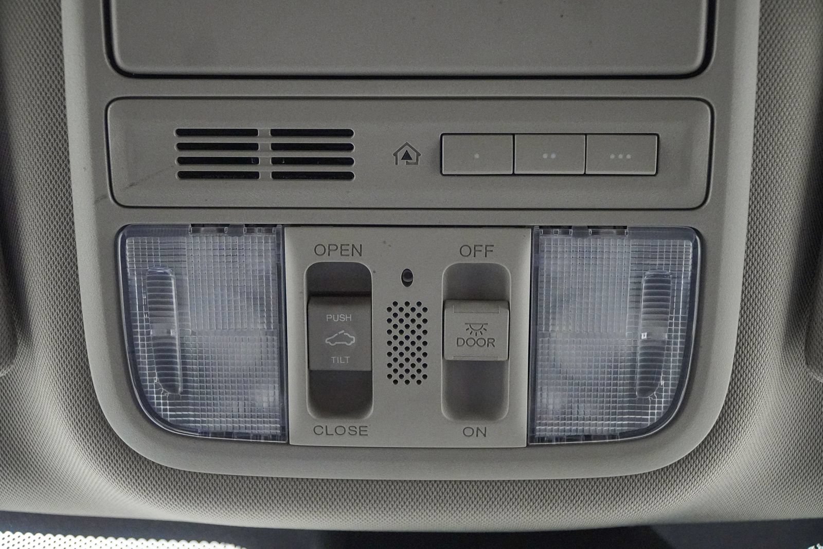 Used 2015 Honda Odyssey EX-L image 25