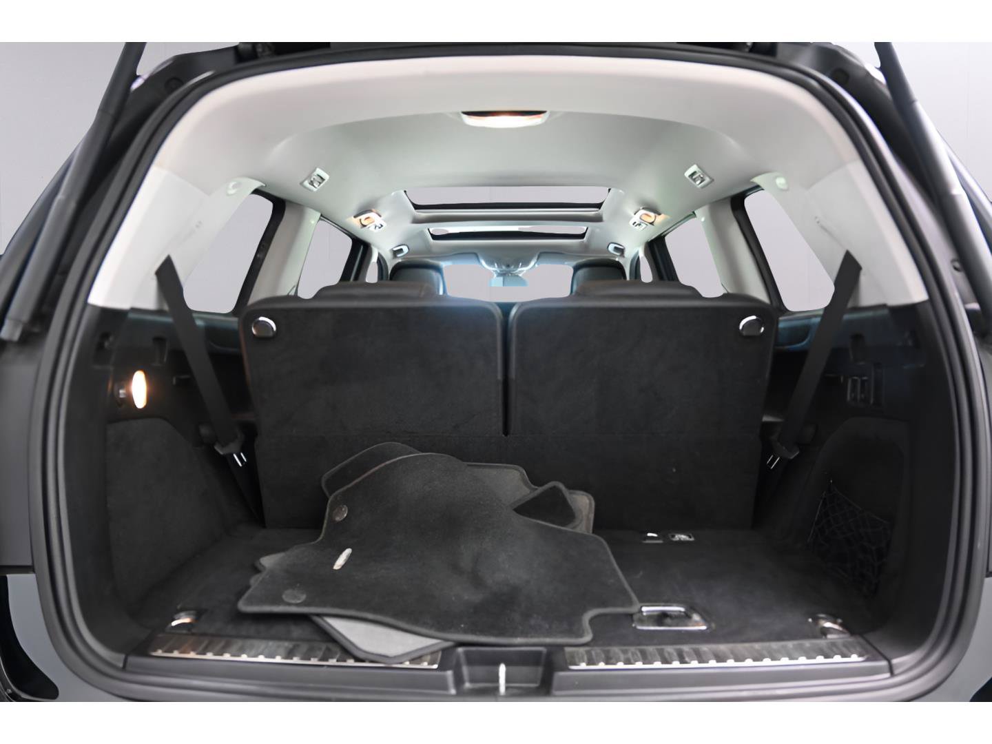 Used 2017 Mercedes-Benz GLS 550 4MATIC image 16