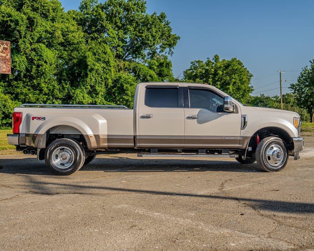 Used 2017 Ford F350 King Ranch w/ Chrome Package AWD/4WD image 2
