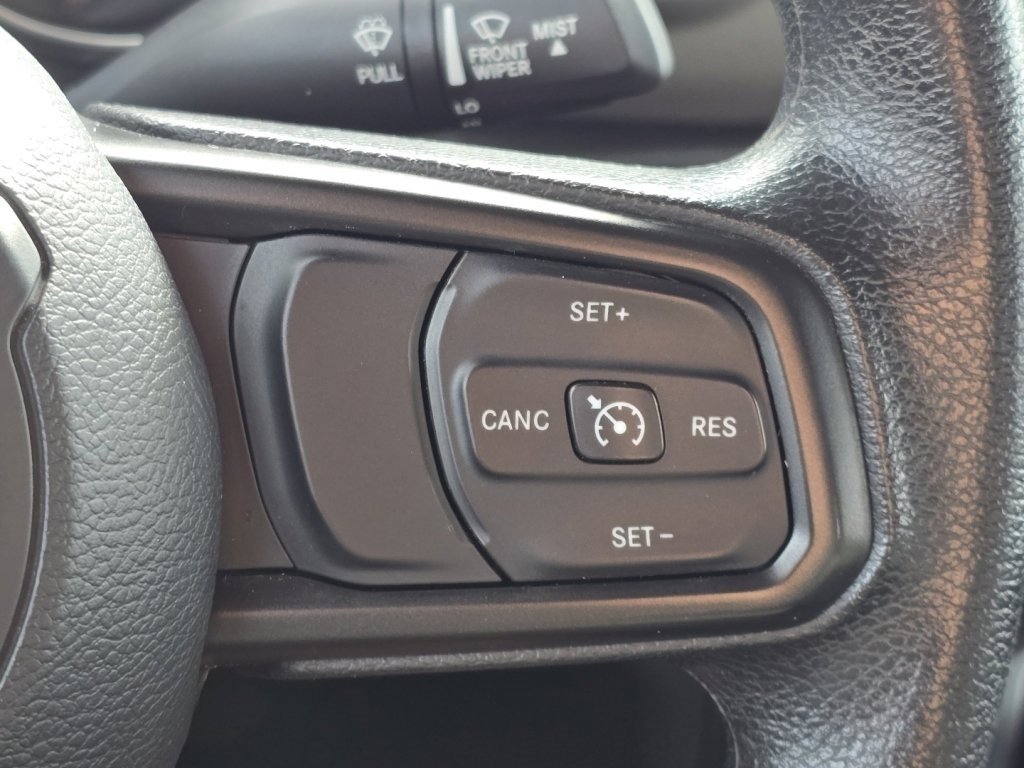 Used 2020 Jeep Gladiator Sport image 29