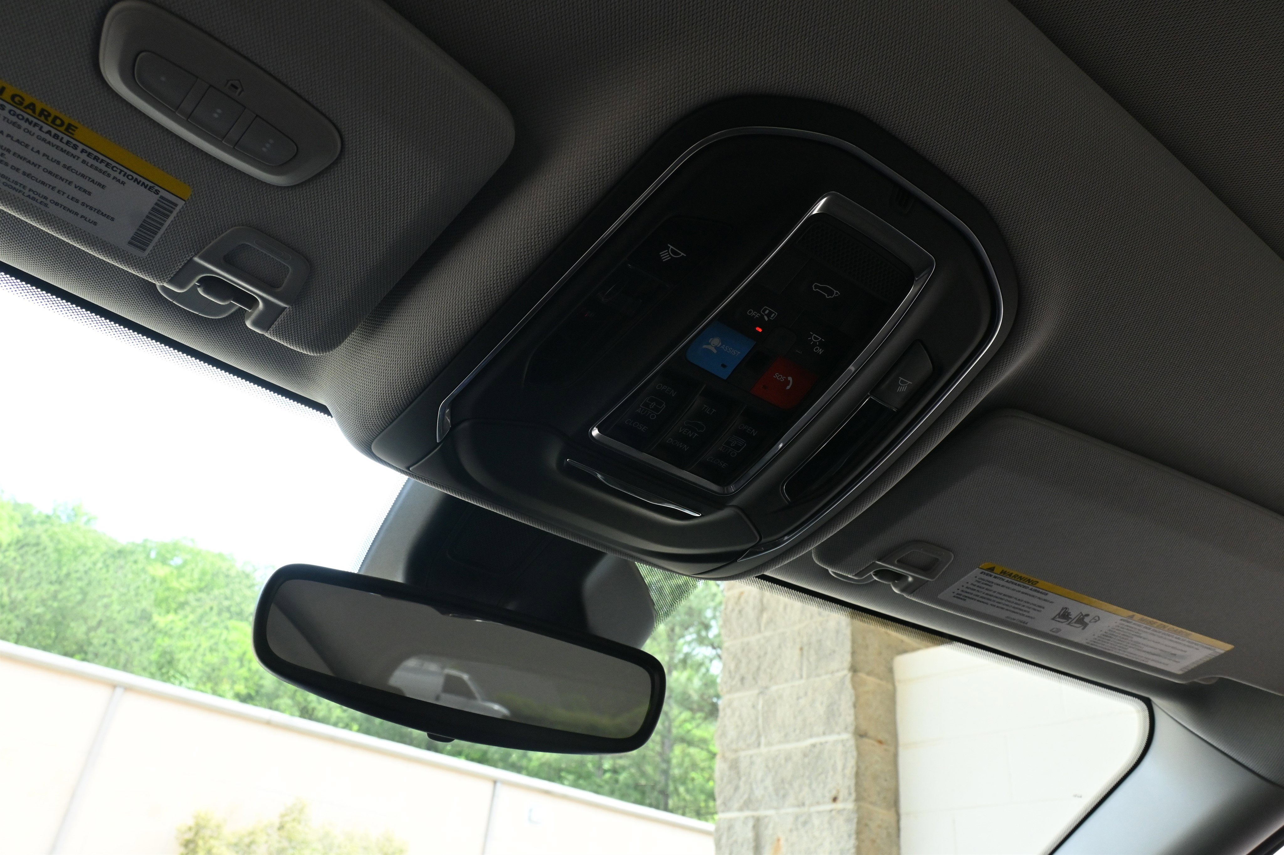 Used 2023 Jeep Grand Cherokee 4WD 4xe image 31