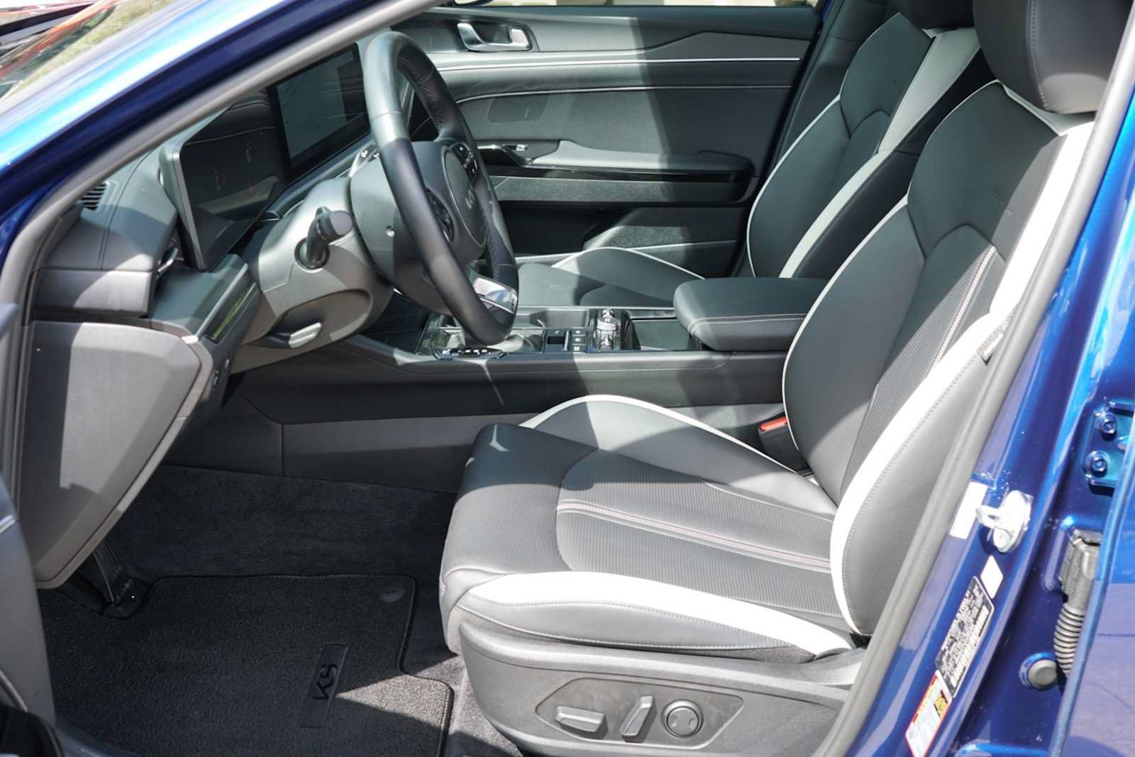 Certified 2025 Kia K5 GT-Line FWD image 8
