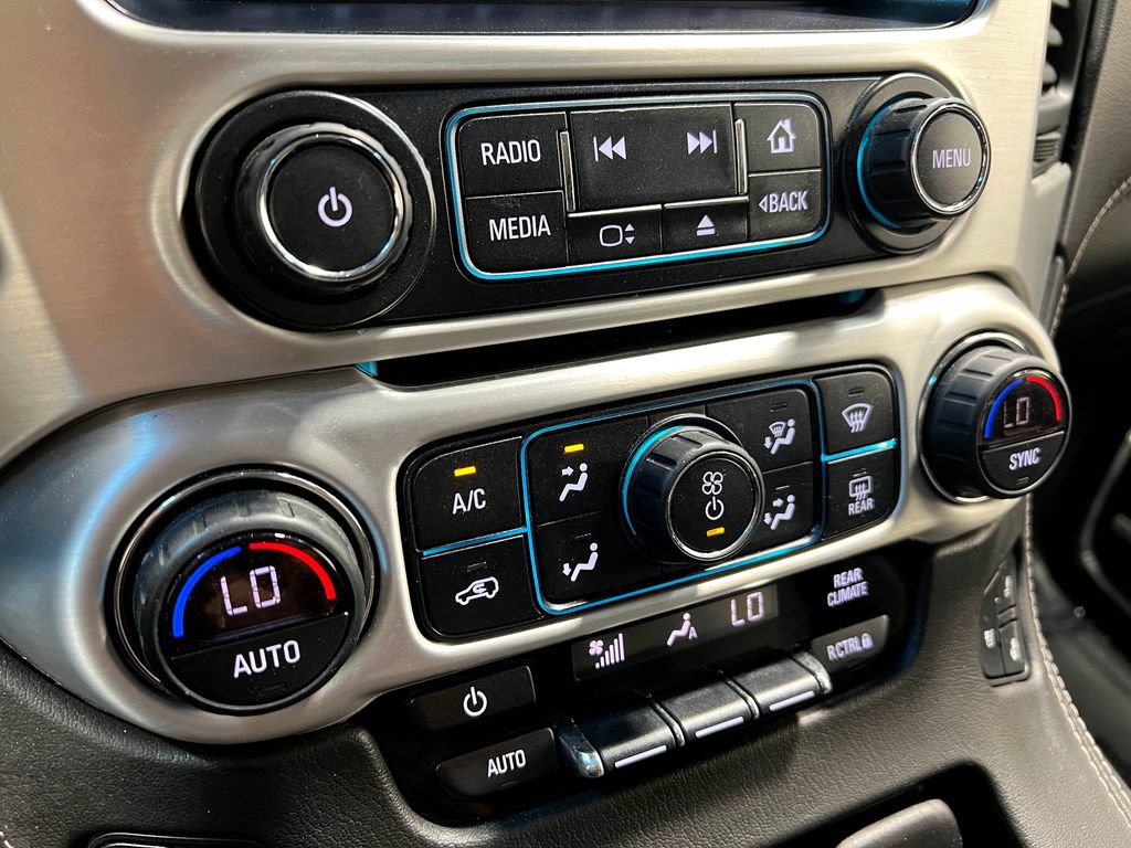 Used 2019 GMC Yukon XL SLT w/ Graphite Performance Edition AWD/4WD image 29