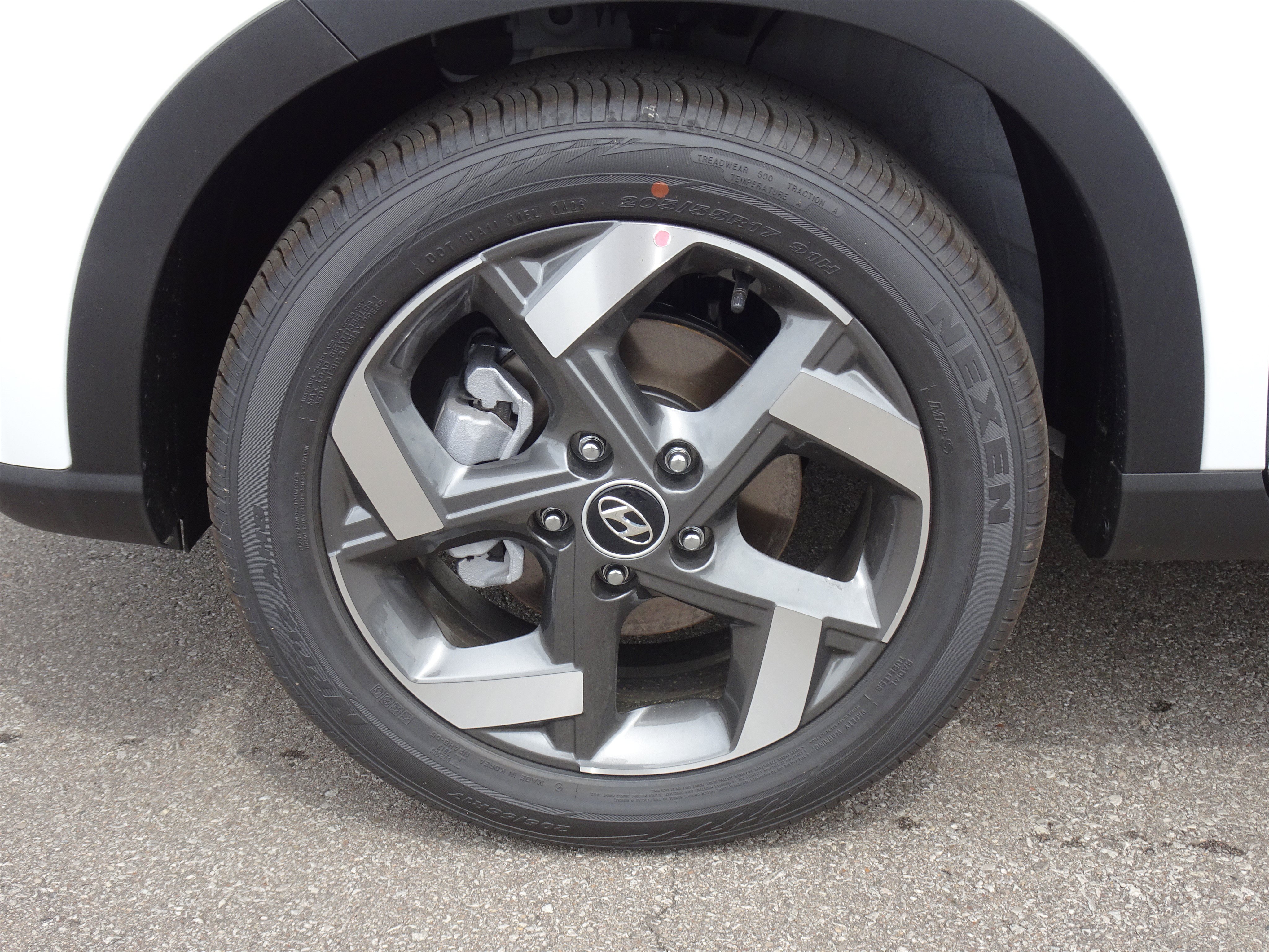 New 2026 Hyundai Venue SEL FWD image 24