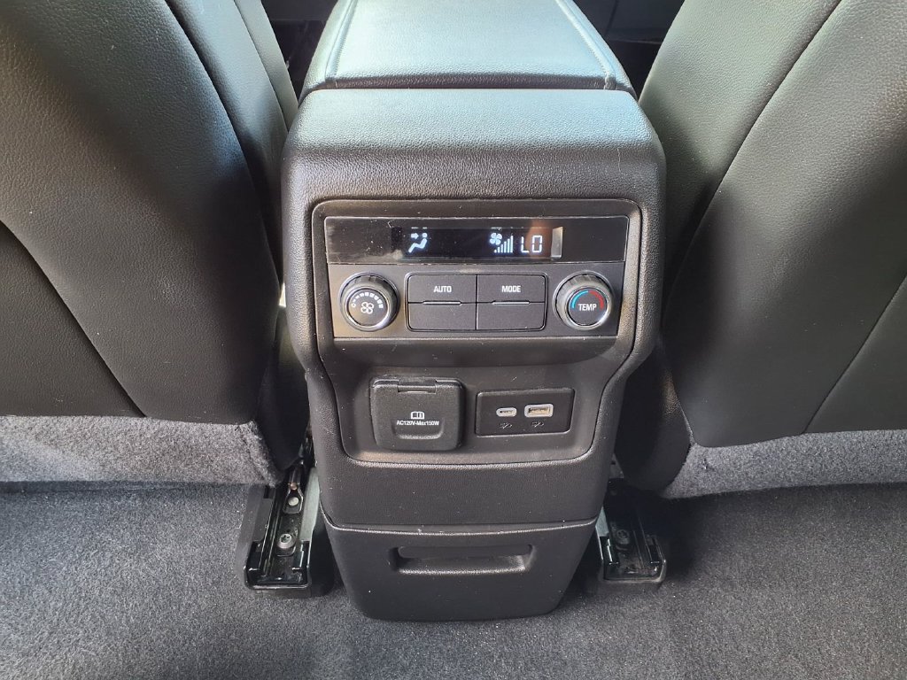 Used 2023 GMC Acadia SLT AWD/4WD image 19