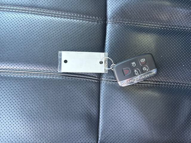 Used 2015 Land Rover Range Rover Sport HSE AWD/4WD image 29