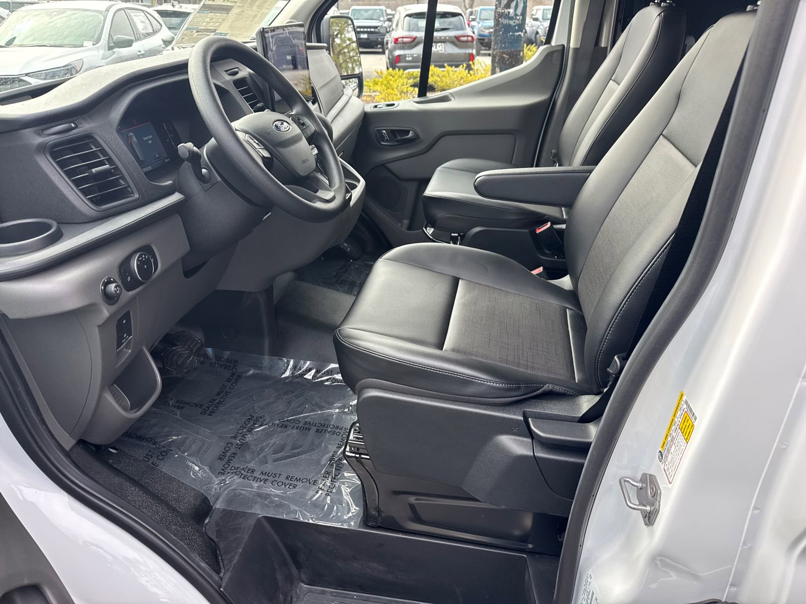 New 2026 Ford Transit 250 148 Medium Roof w/ Load Area Protection Package RWD image 10