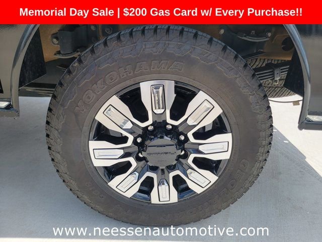Used 2025 GMC Sierra 3500 Denali w/ Technology Package AWD/4WD image 33