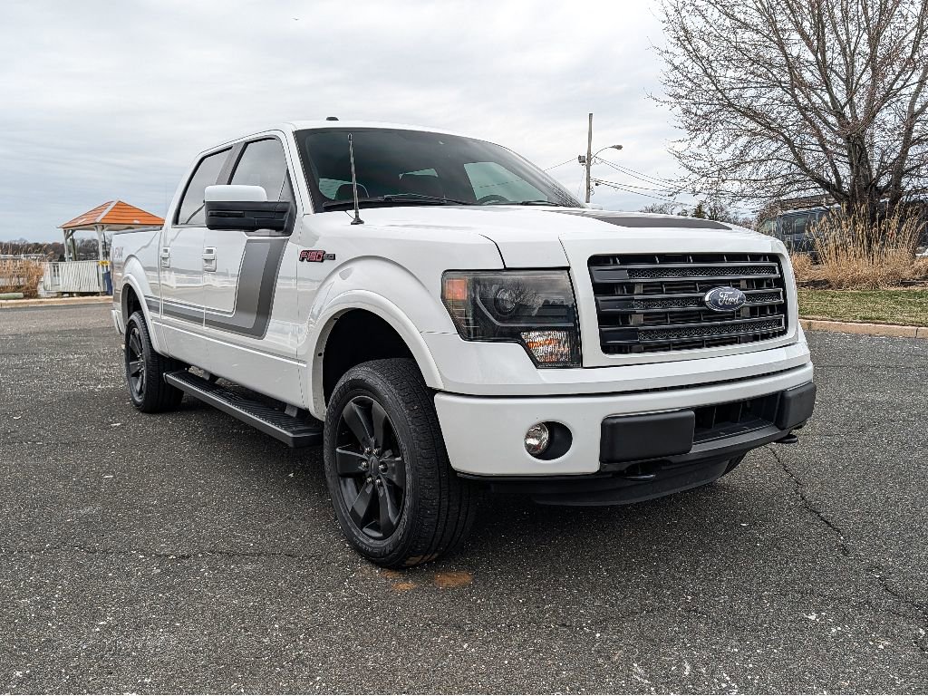 Used 2014 Ford F150 FX4 w/ Equipment Group 402A Luxury AWD/4WD image 3