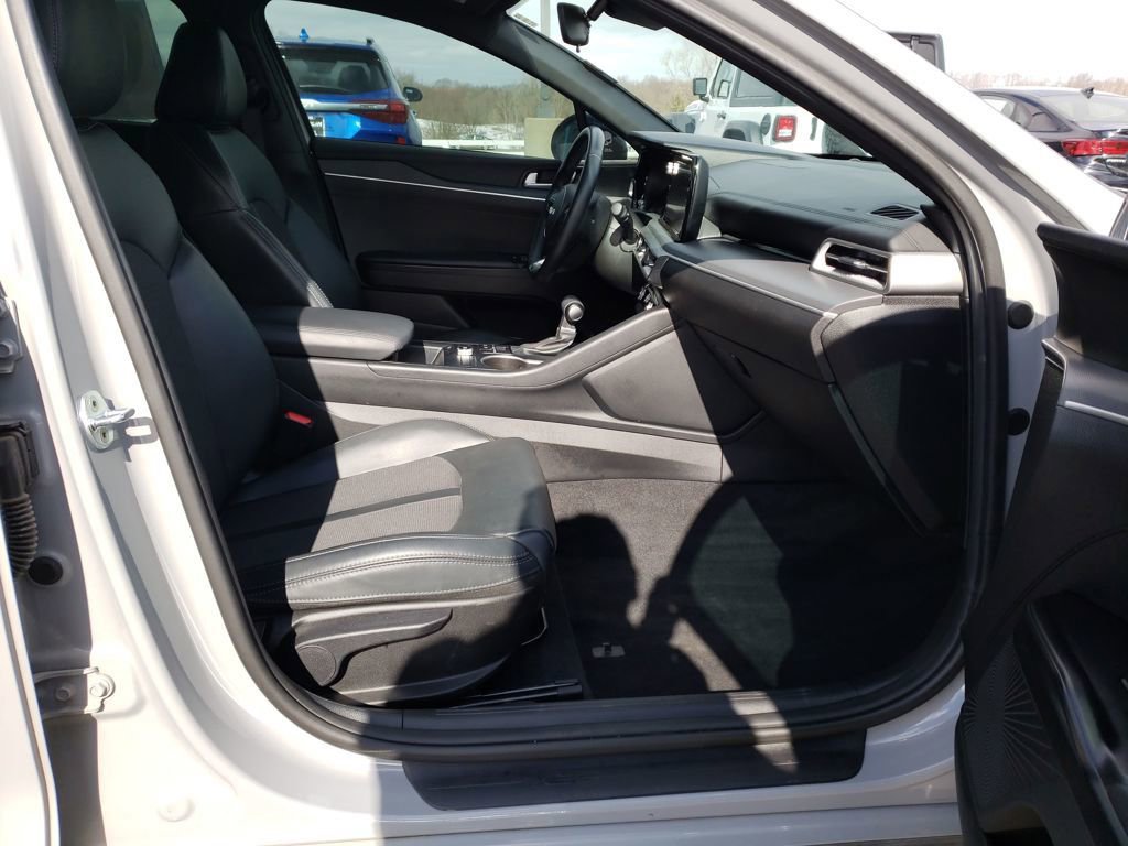 Used 2023 Kia K5 GT-Line image 18