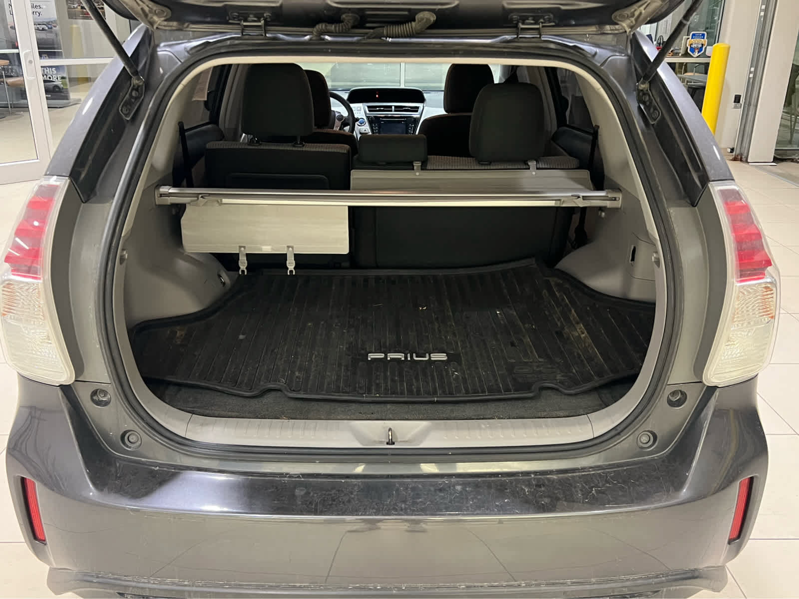 Used 2016 Toyota Prius V Three FWD image 10