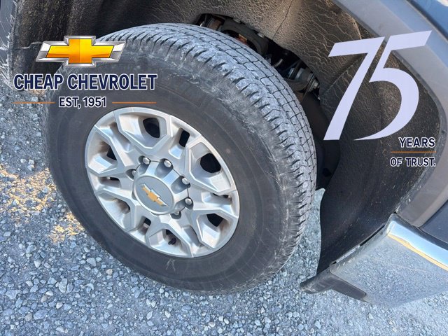 Used 2023 Chevrolet Silverado 2500 LT w/ Convenience Package AWD/4WD image 4