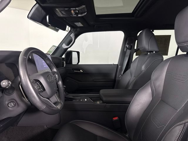 Used 2024 Lexus GX 550 w/ Cold Area Package AWD/4WD image 20