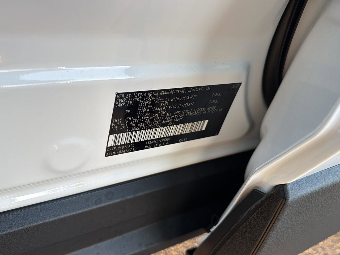 New 2025 Toyota RAV4 XLE image 32