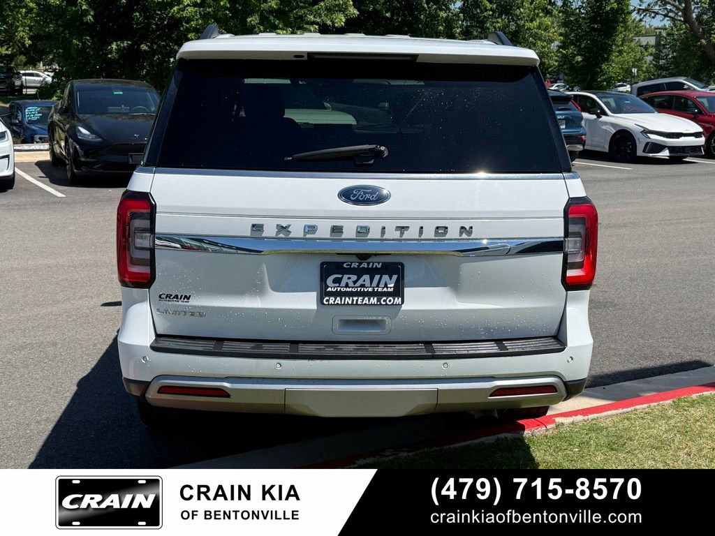 Used 2024 Ford Expedition Limited AWD/4WD image 6
