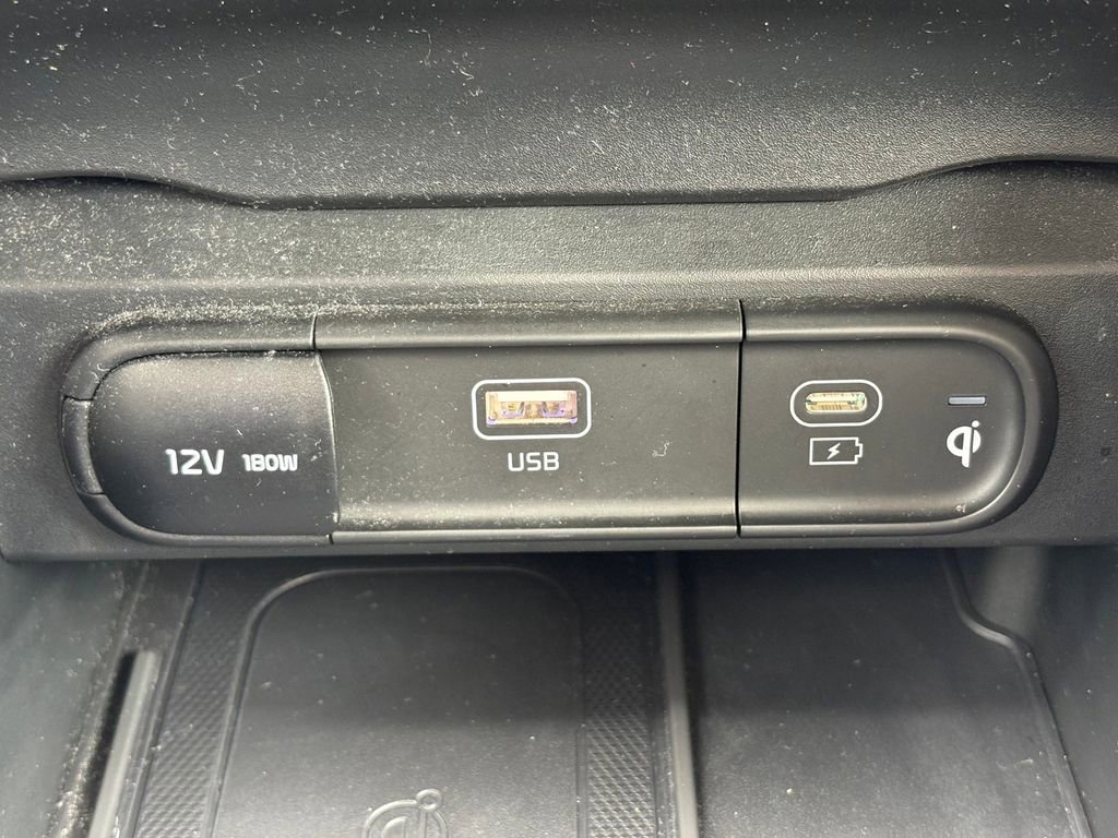 Used 2024 Kia Telluride SX w/ Towing Package FWD image 28