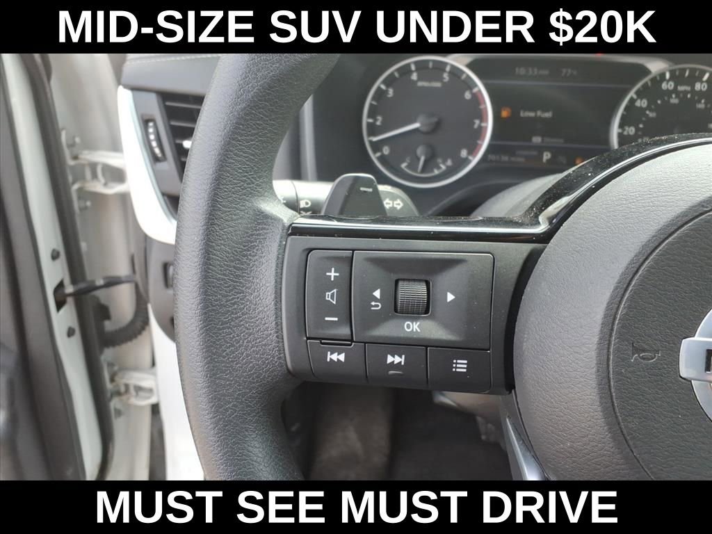Used 2023 Nissan Rogue SV image 23