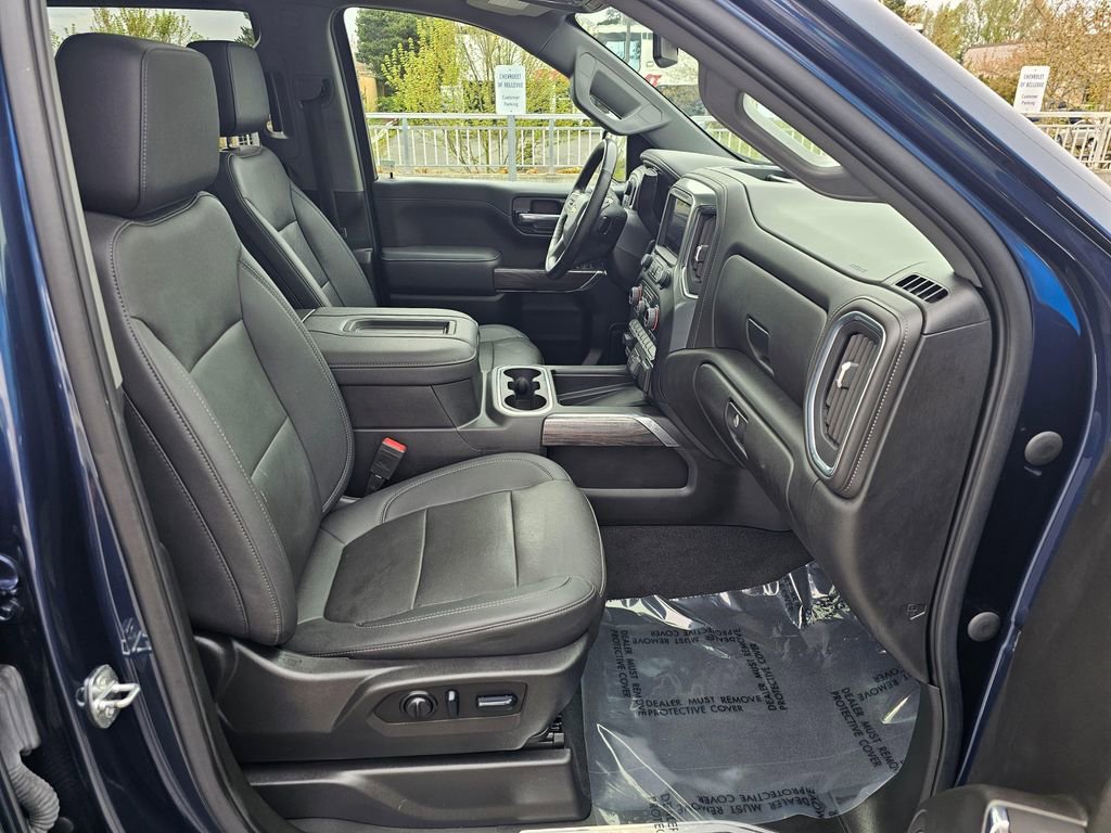 Used 2022 Chevrolet Silverado 1500 LTZ w/ LTZ Premium Package AWD/4WD image 11