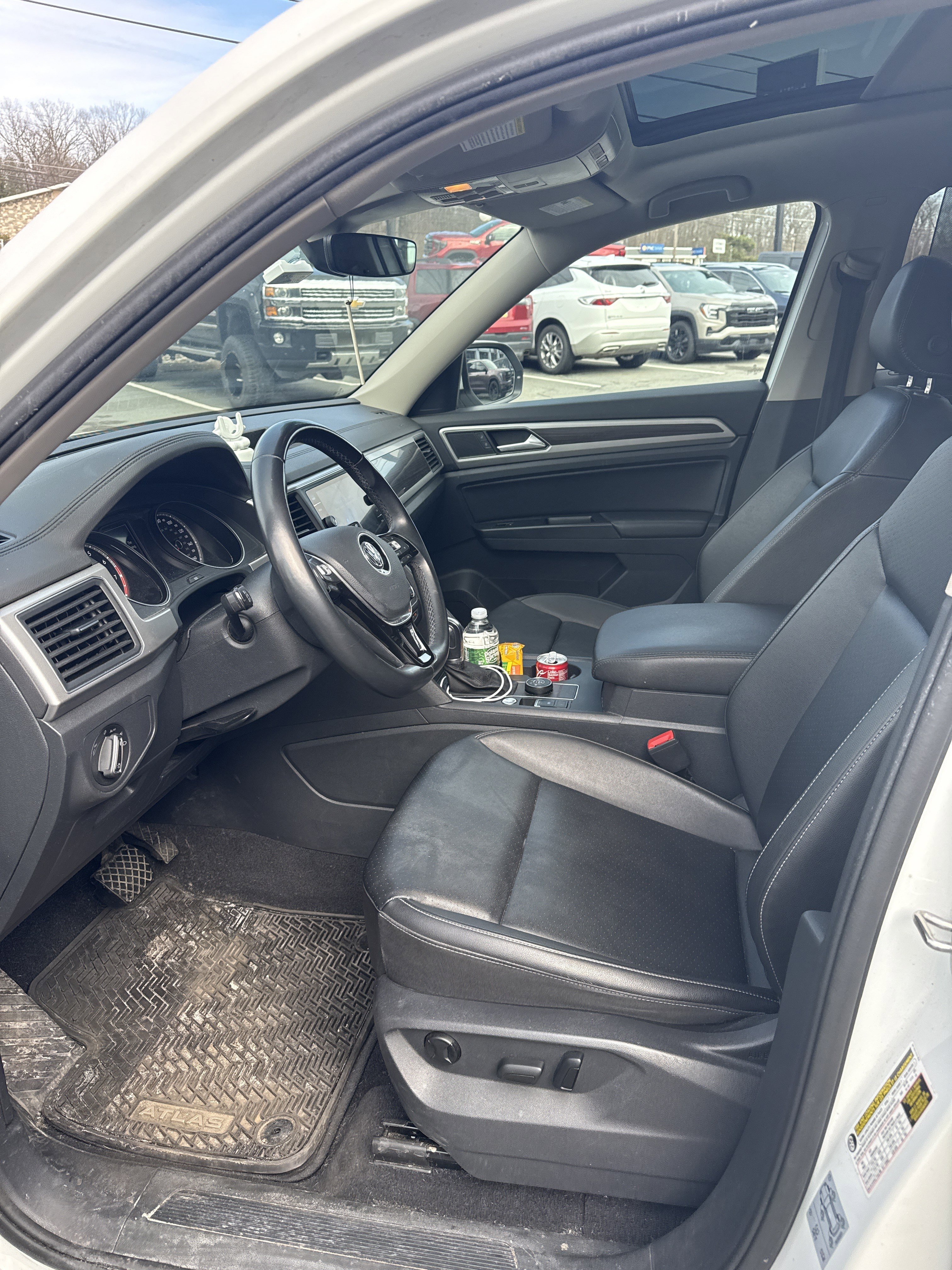 Used 2019 Volkswagen Atlas SE w/ Panoramic Sunroof Package image 10