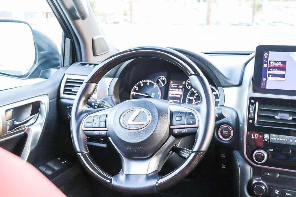 Used 2022 Lexus GX 460 Premium w/ Premium Package AWD/4WD image 17