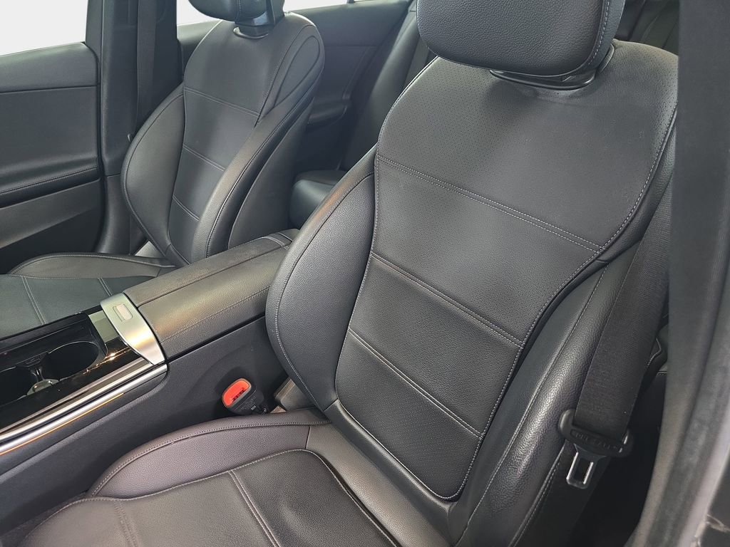 Used 2022 Mercedes-Benz C 300 Sedan image 17