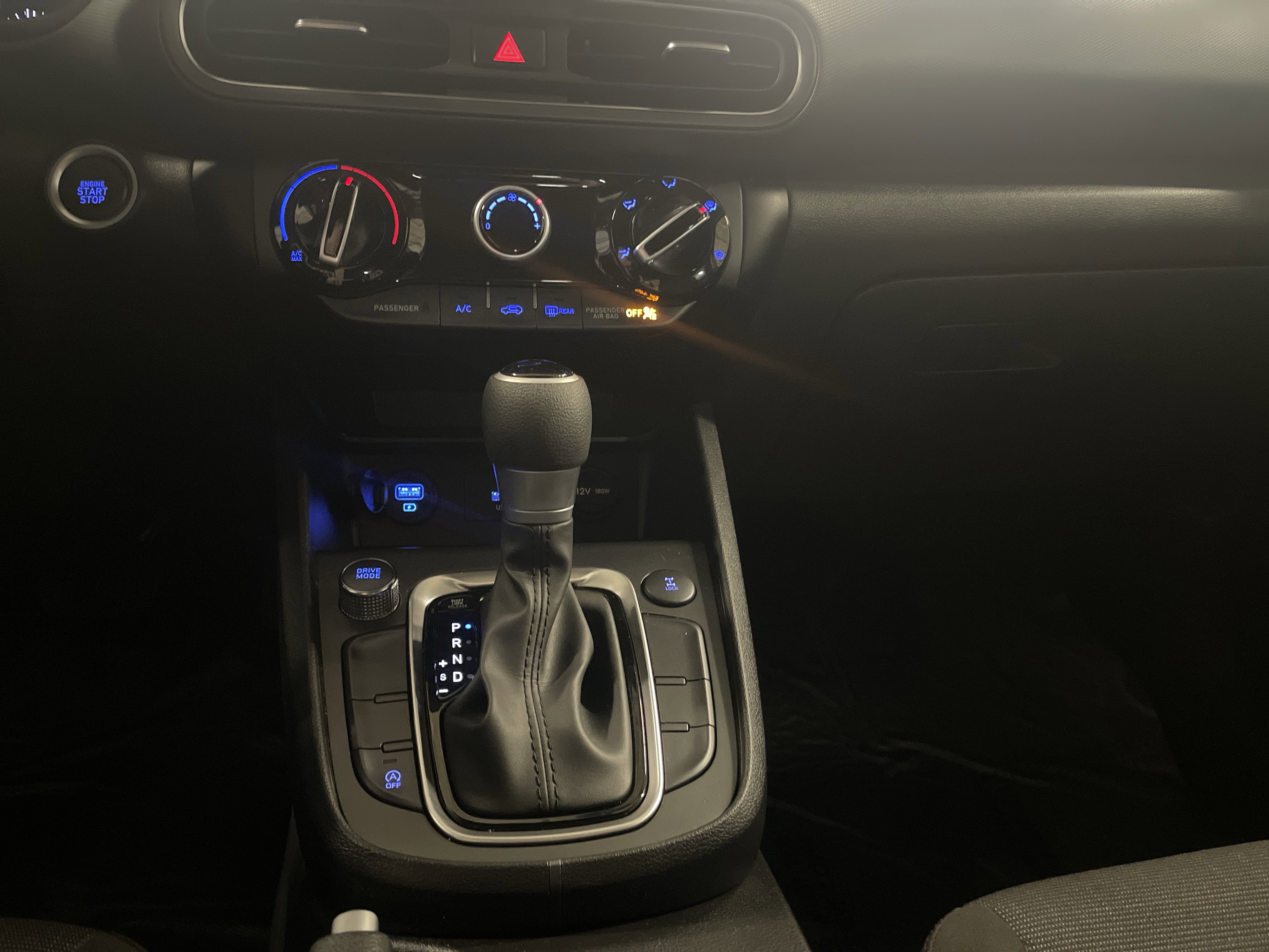 Used 2023 Hyundai Kona SEL image 20