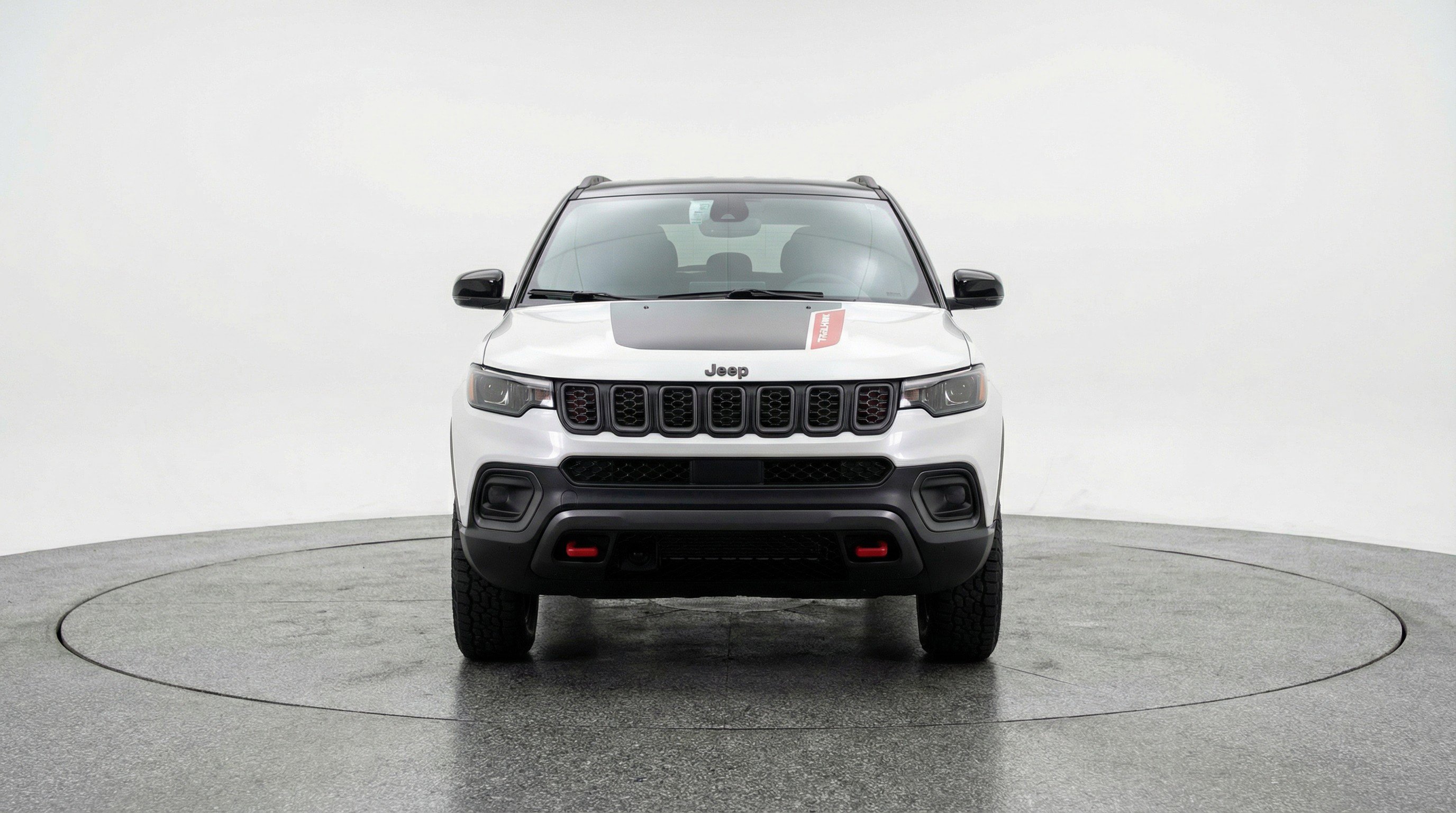 Used 2025 Jeep Compass Trailhawk AWD/4WD image 2