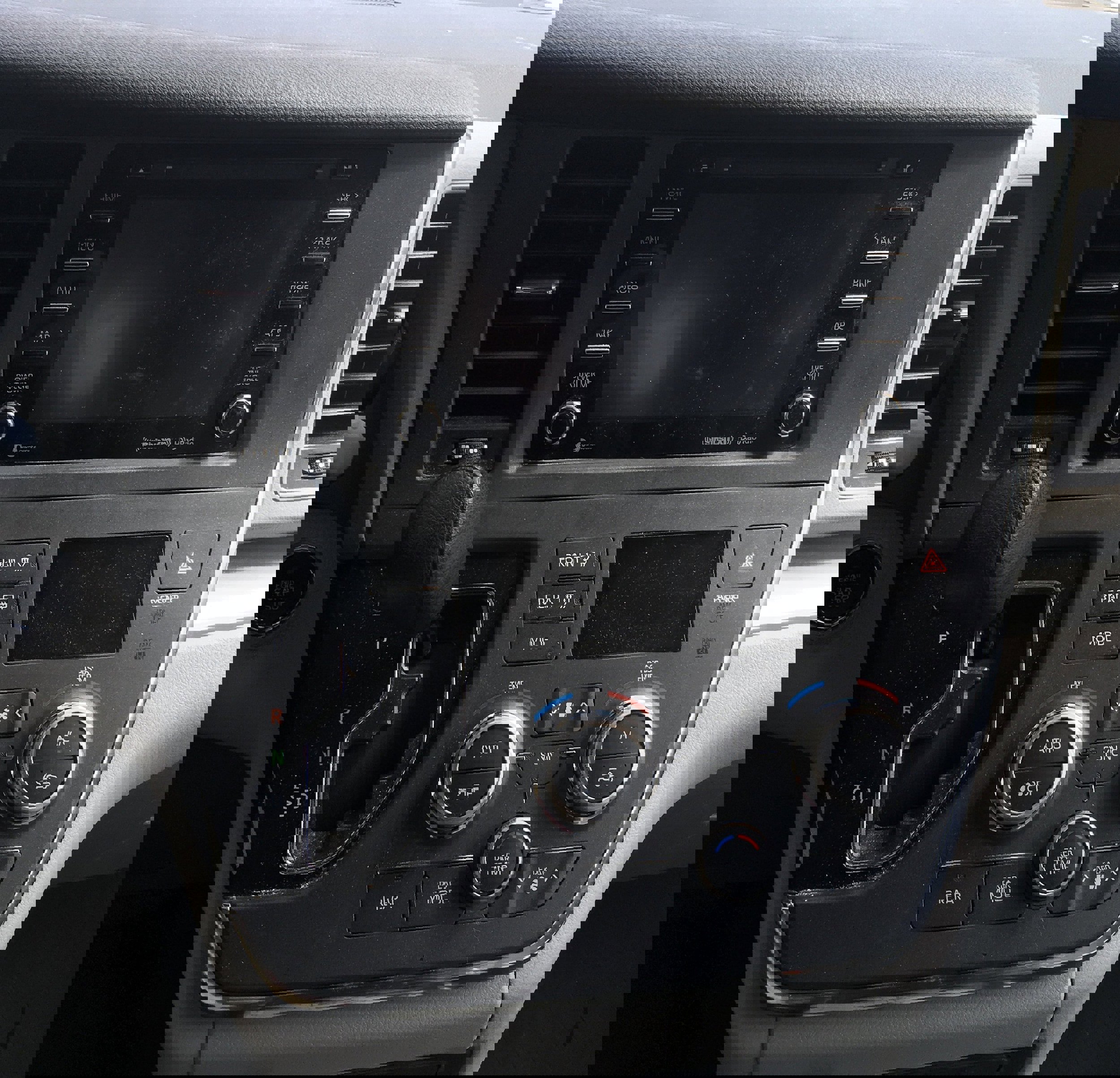 Used 2019 Toyota Sienna LE image 11