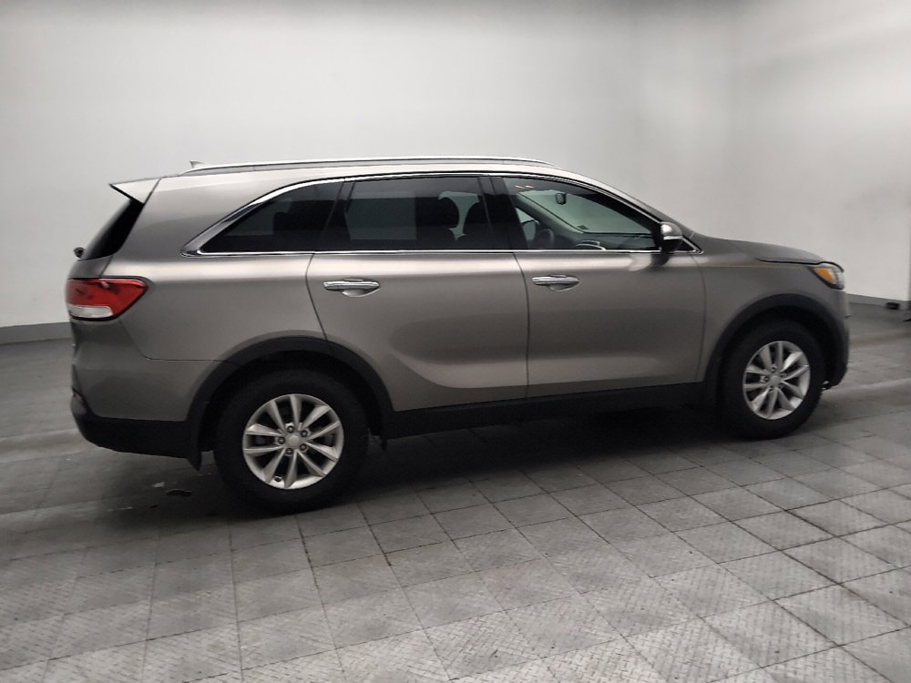Used 2018 Kia Sorento FWD image 10