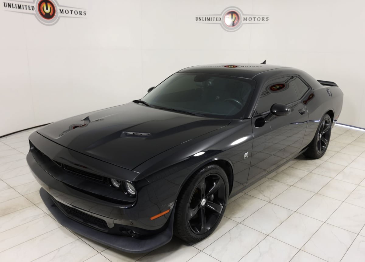 Used 2015 Dodge Challenger R/T Scat Pack RWD image 35