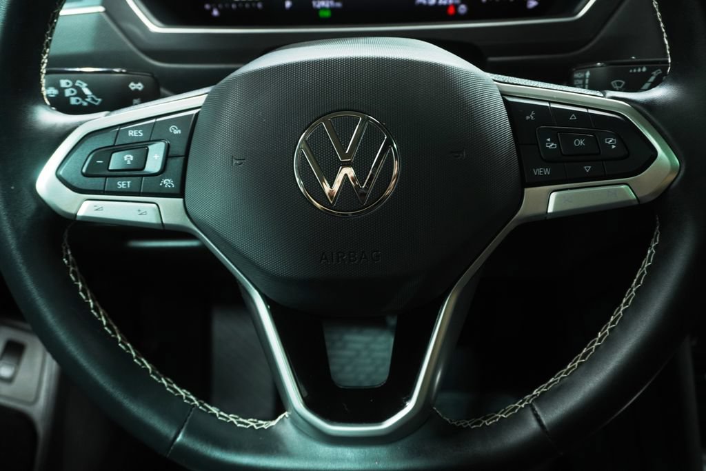 Certified 2024 Volkswagen Tiguan SE AWD/4WD image 17