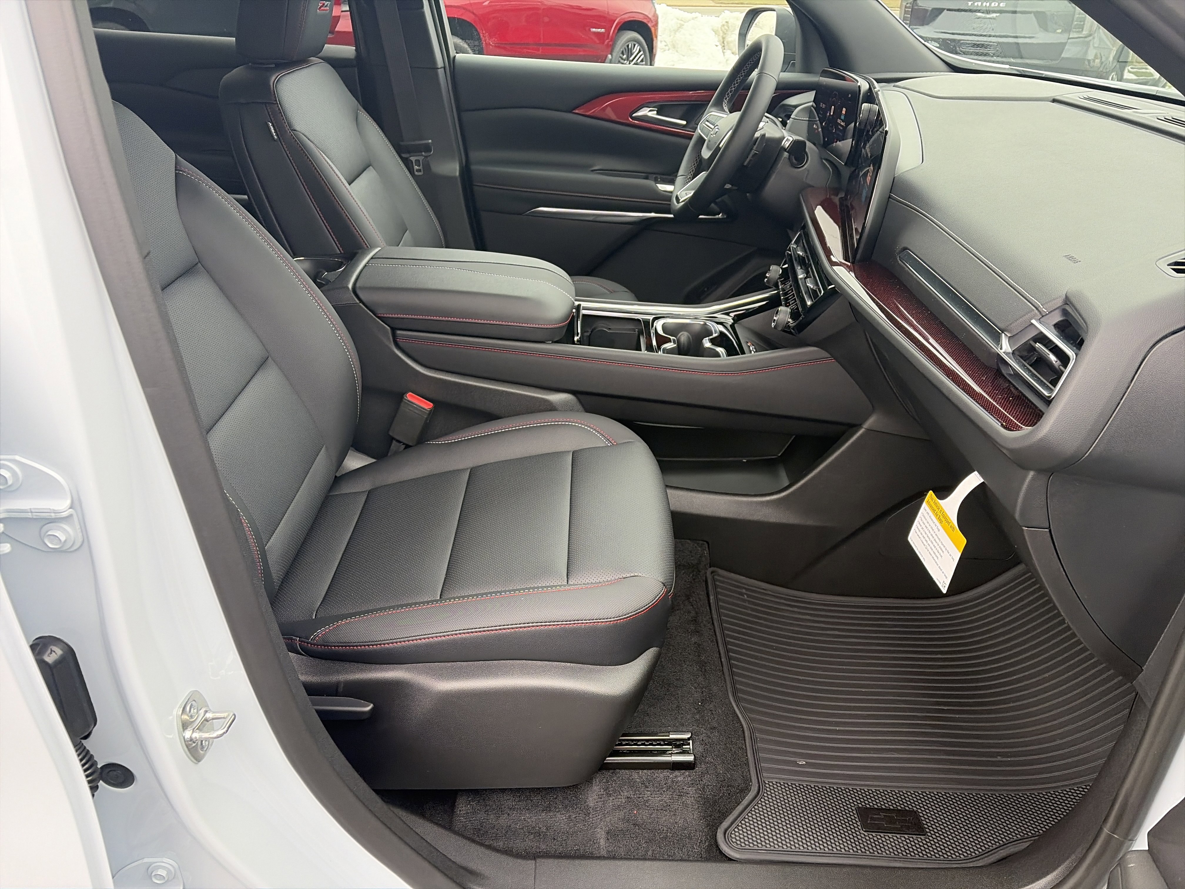 New 2026 Chevrolet Traverse Z71 w/ Driver Confidence Package image 16