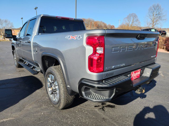 Used 2025 Chevrolet Silverado 2500 Custom w/ Custom Value Package image 3