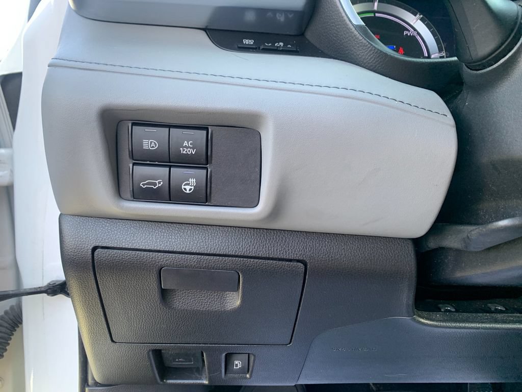 Used 2020 Toyota Highlander Limited AWD/4WD image 31