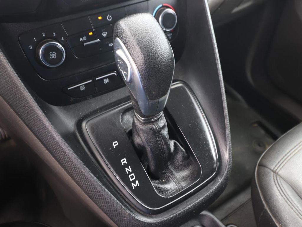Used 2022 Ford Transit Connect XL FWD image 21