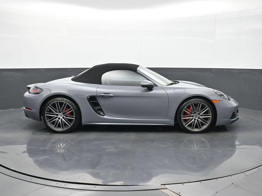 Certified 2025 Porsche 718 Boxster S RWD image 17