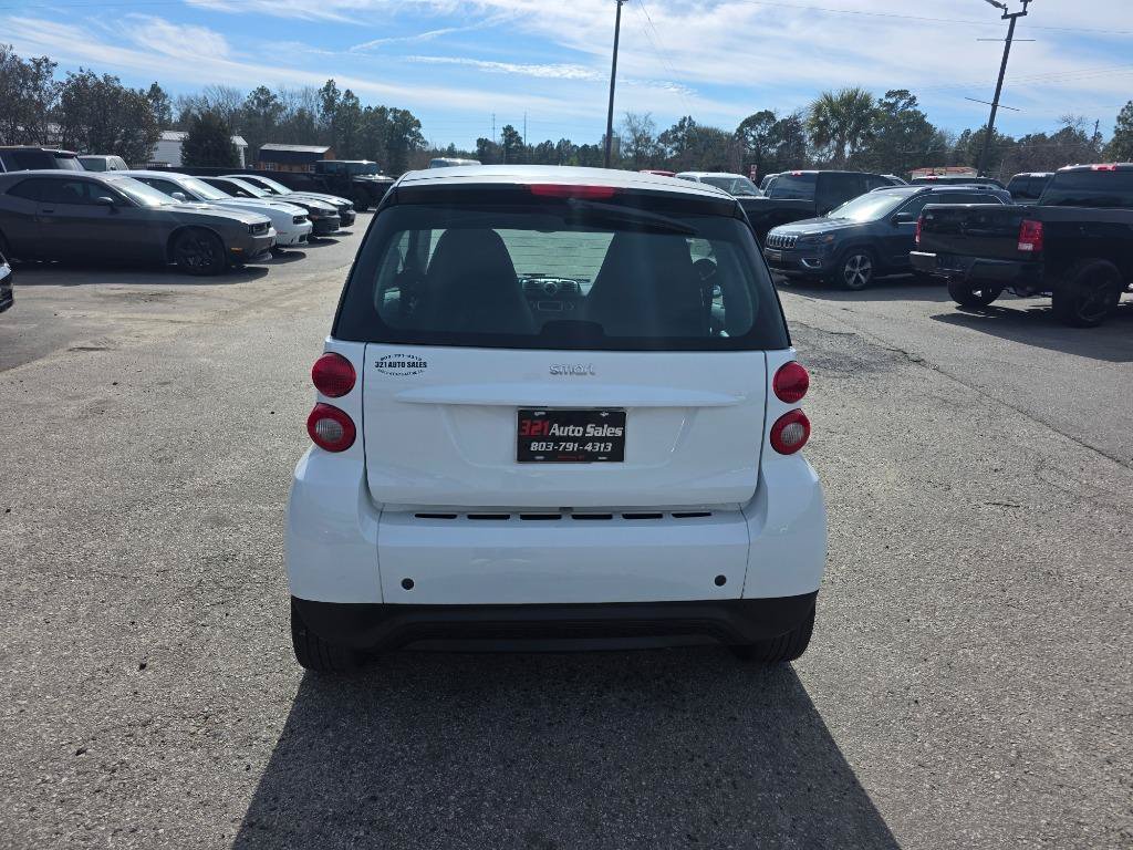 Used 2015 smart fortwo pure RWD image 3