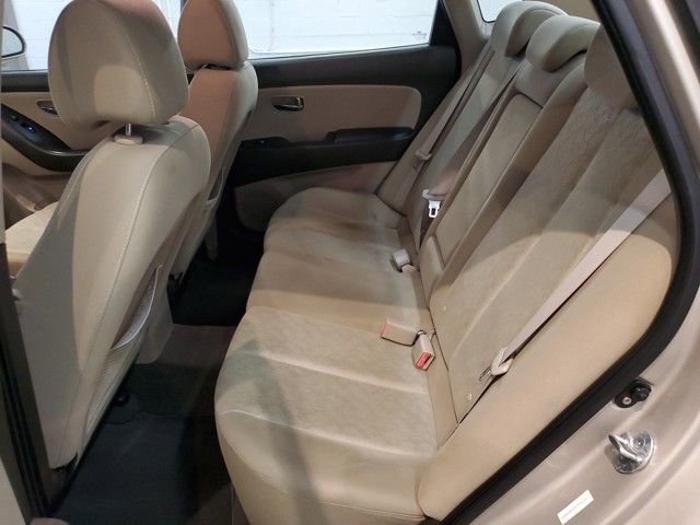 Used 2010 Hyundai Elantra GLS image 26