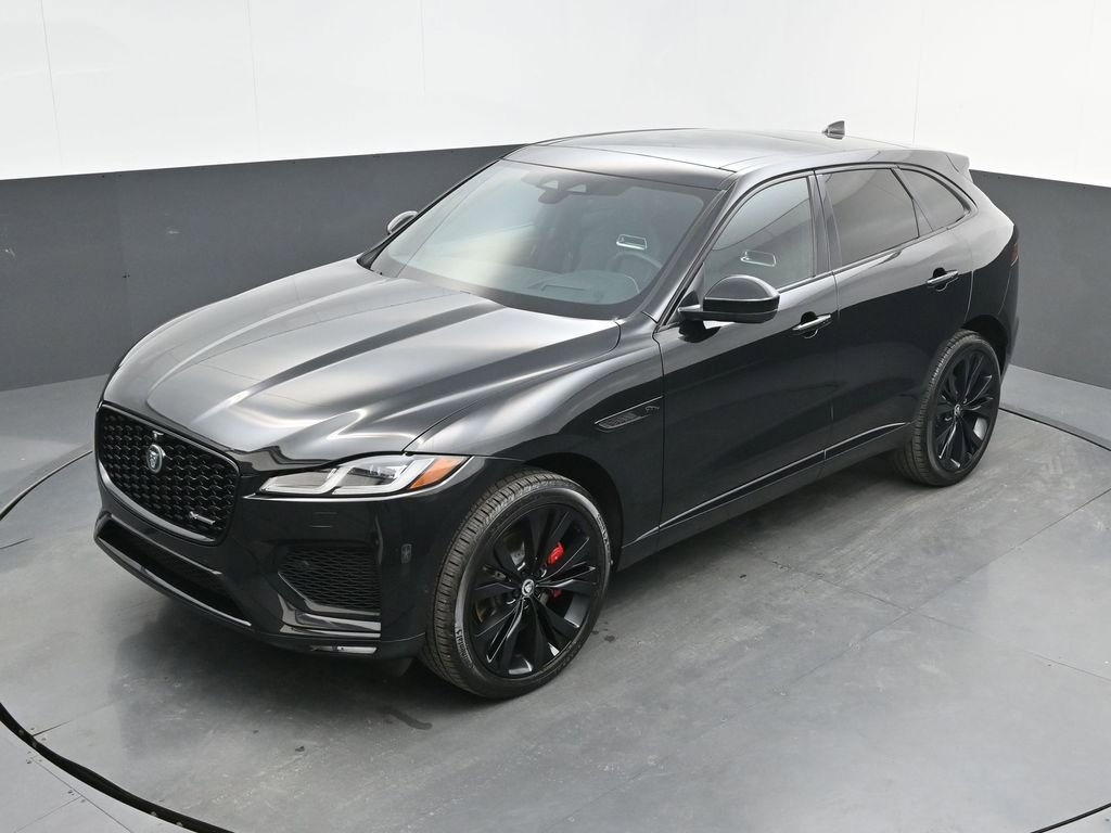 Certified 2025 Jaguar F-PACE R-Dynamic S image 29